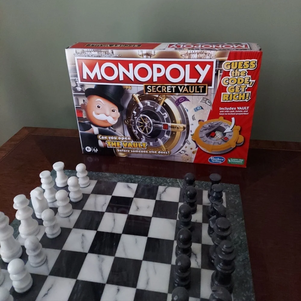 Monopoly SECRET VAULT Board Game - Ages 8+ BNWT Limited Edition 5☆ FINAL $$